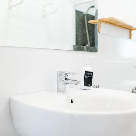 Apartment Wekey Homes San Miguel Con Patio, Centro Ciudad Granada